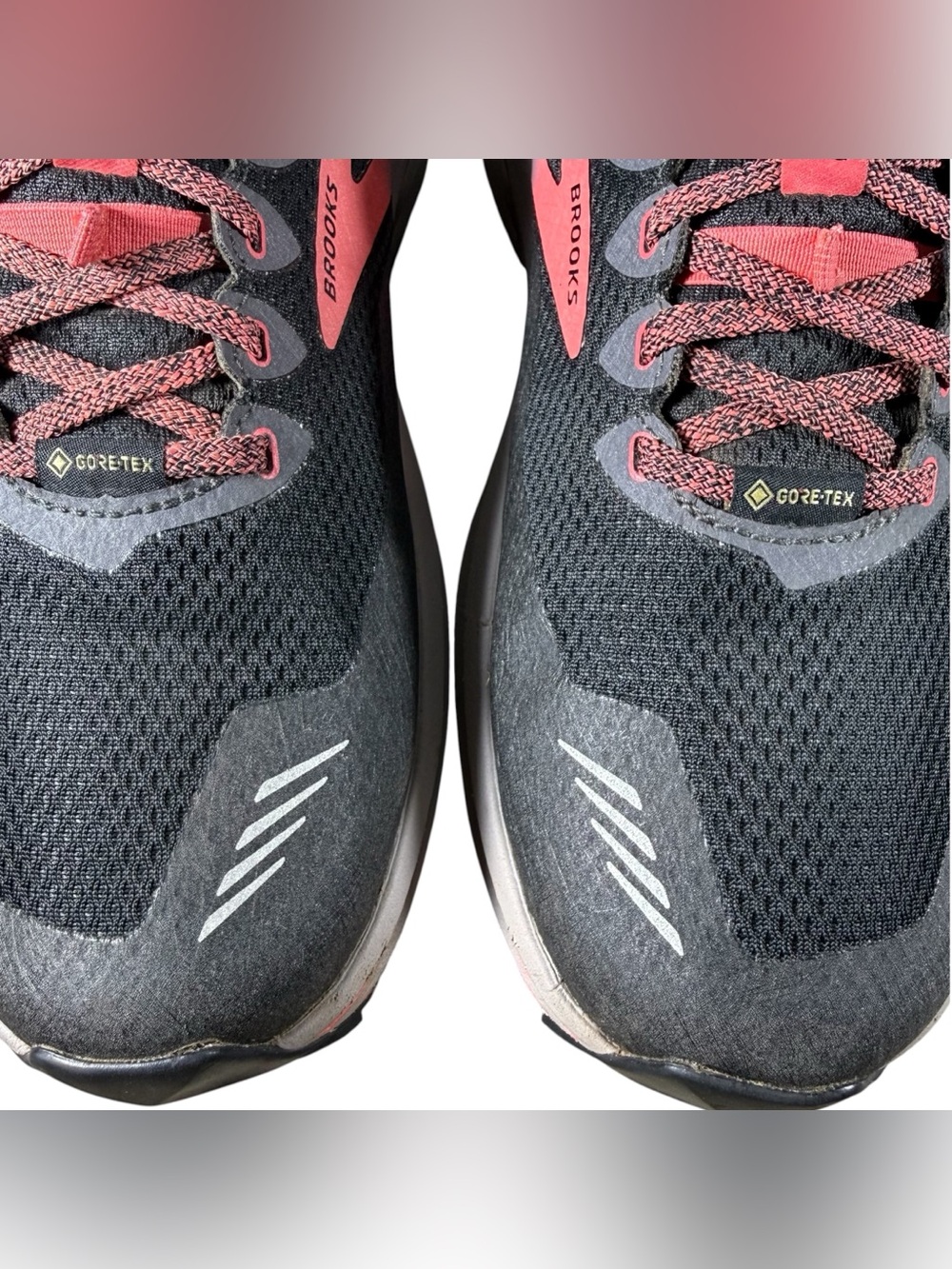 Brooks Sneakers Cascadia 16 GORE-TEX Running Trail Outdoor Women’s 9.5 B - Picture 9 of 11